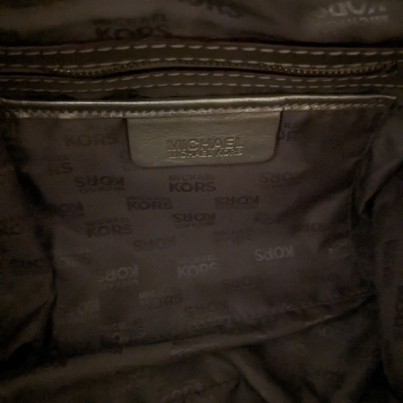 KORS Michael Kors Large Gold Metallic Leather Drawstring Laced Snap Tote 24 - Picture 10 of 11